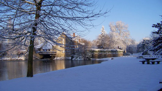 Neuville sous la neige